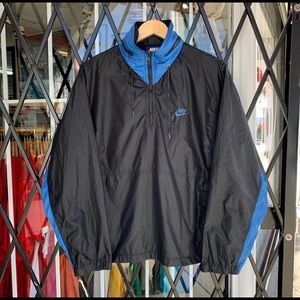 80’s Nike Windbreaker size M (23x26)